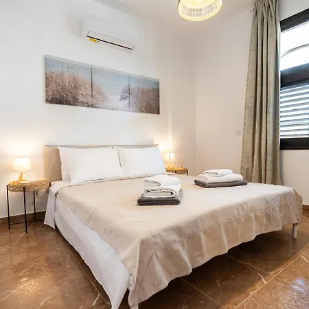 Casa Liva Apartment, Pool & Location Apartman Paphos