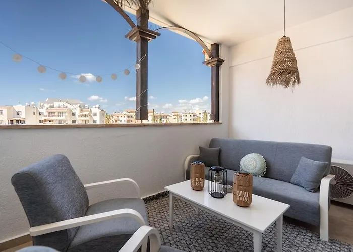 Apartman And Nest Casa Liva Apartments, Pool & Location