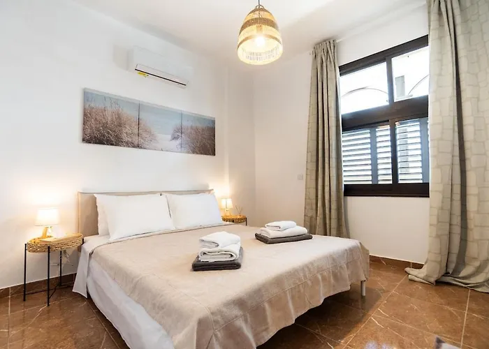 And Nest Casa Liva Apartments, Pool & Location Apartman *