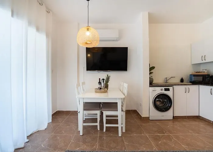 Apartman And Nest Casa Liva Apartments, Pool & Location