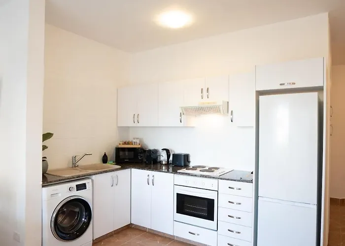 And Nest Casa Liva Apartments, Pool & Location Apartman *