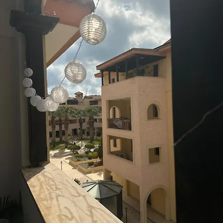 And Nest Casa Liva Apartments, Pool & Location Lejlighed *