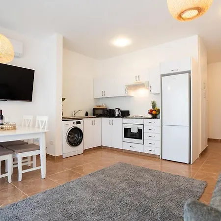 And Nest Casa Liva Apartments, Pool & Location *