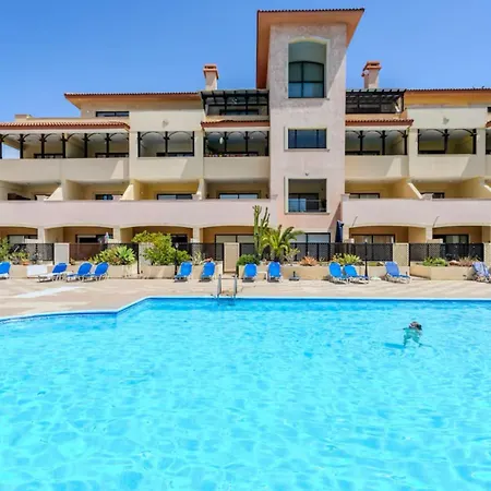 And Nest Casa Liva Apartments, Pool & Location *